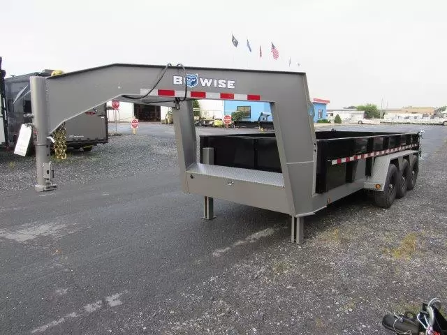 BWise 7 x 18 Gooseneck Tri-Axle Dump Trailer Hydraulic Jacks - Image 5