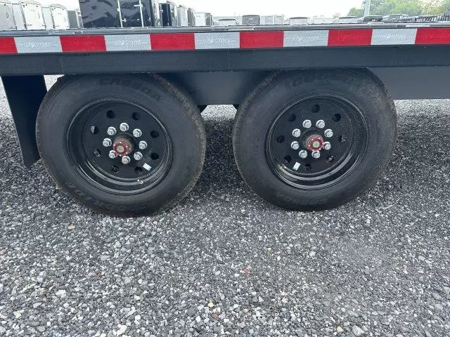 BWise 8 x 28 Gooseneck Deckover Equipment Trailer - Image 2