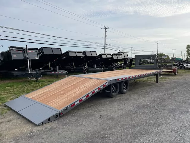 BWise 8 x 28 Gooseneck Deckover Equipment Trailer - Image 8